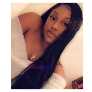 Meet your Posher, Monique